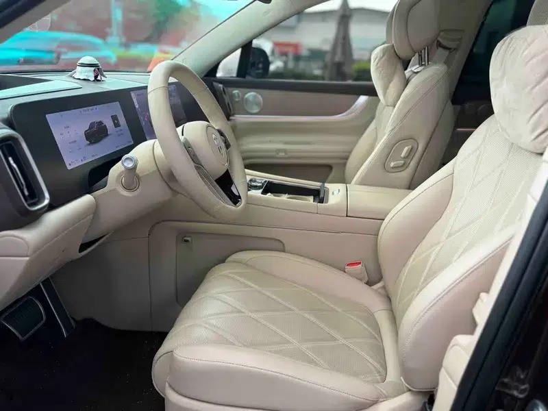 Wenjie M9 2025 Ultra Extended Range Six-Seat Version (192-line LiDAR) — миниатюра 8