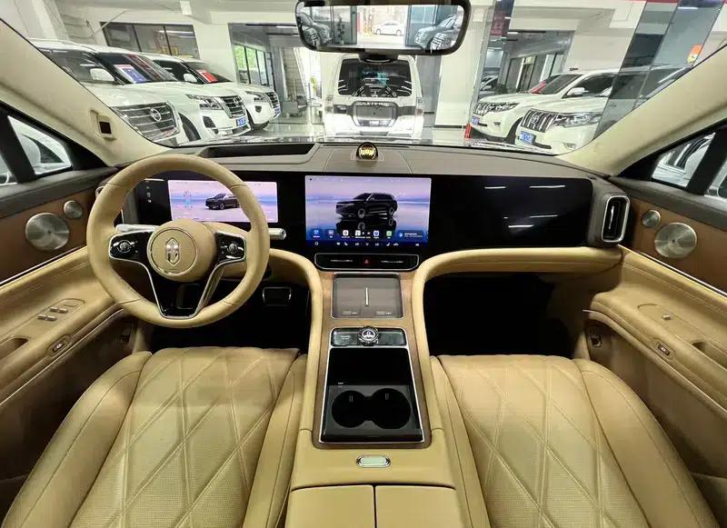 Wenjie M9 2025 Ultra Extended Range Six-Seat Version (192-line LiDAR) — миниатюра 18