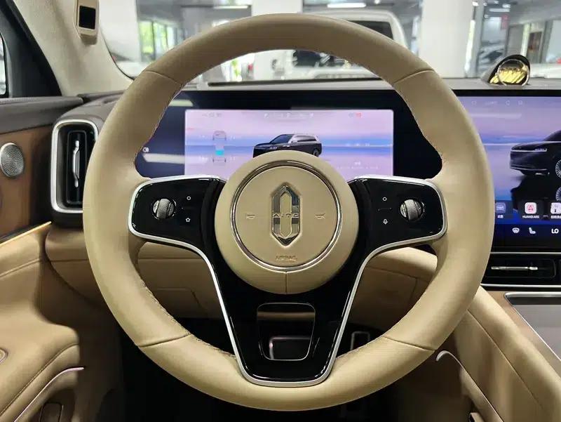 Wenjie M9 2025 Ultra Extended Range Six-Seat Version (192-line LiDAR) — миниатюра 21
