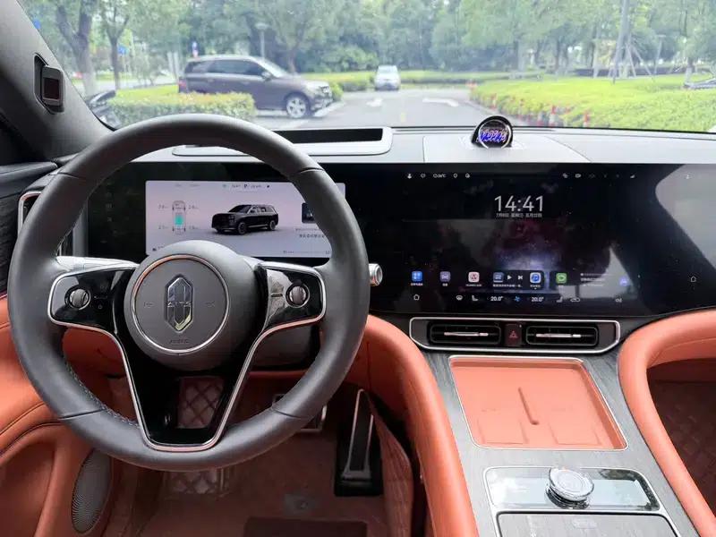 Wenjie M9 2024 Pure Electric Ultra Six-Seat Edition — миниатюра 13