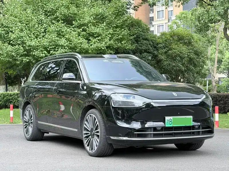 Wenjie M9 2024 Pure Electric Ultra Six-Seat Edition — миниатюра 3