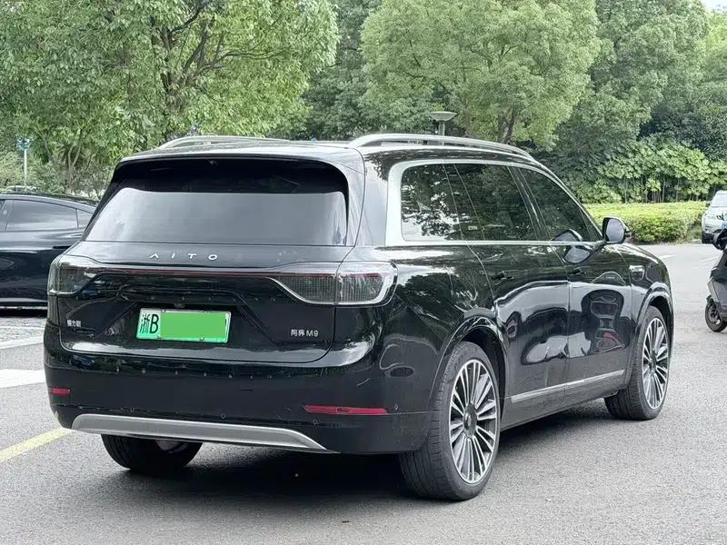 Wenjie M9 2024 Pure Electric Ultra Six-Seat Edition — миниатюра 7