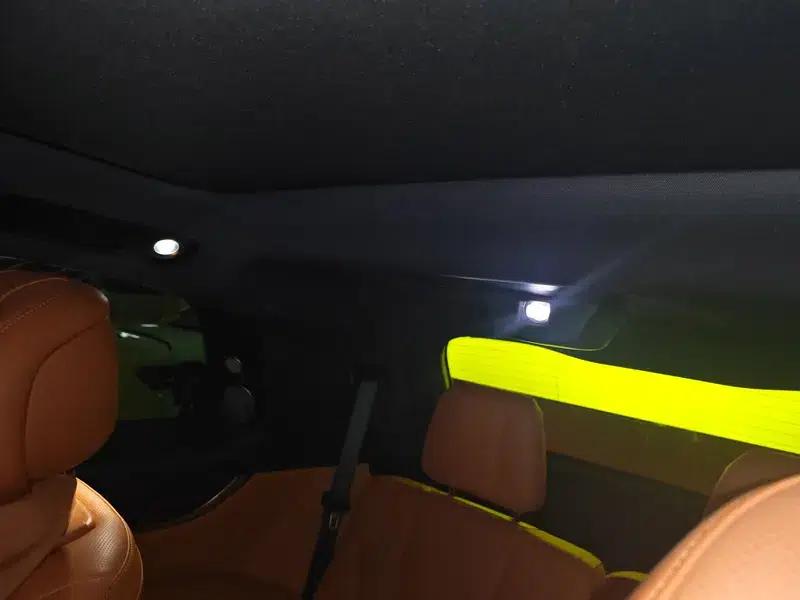 Wenjie M9 2024 Ultra Range Extended 6-Seater — миниатюра 26