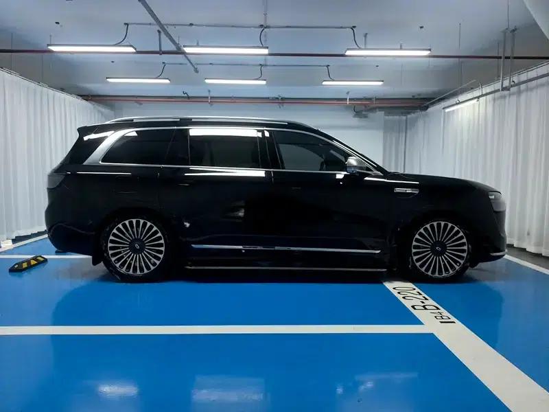 Wenjie M9 2024 Extended Range Max Six-Seater — миниатюра 8
