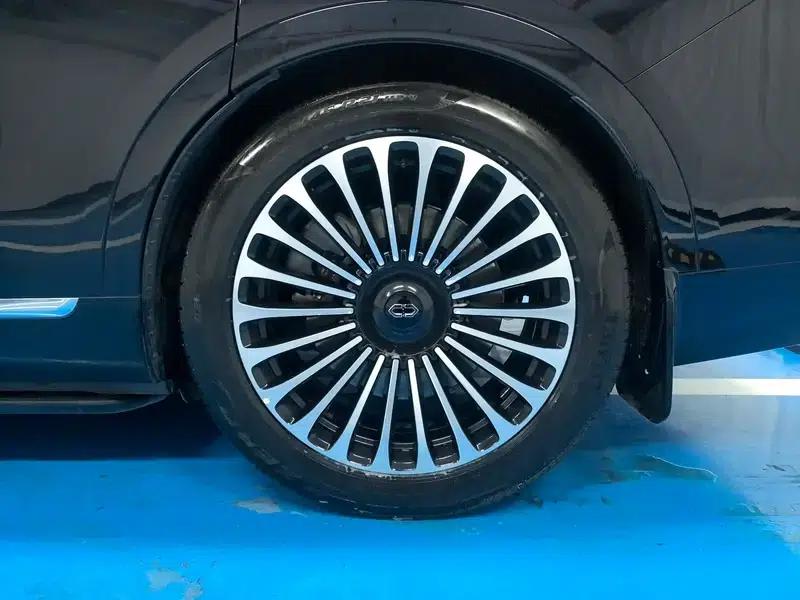 Wenjie M9 2024 Extended Range Max Six-Seater — миниатюра 9