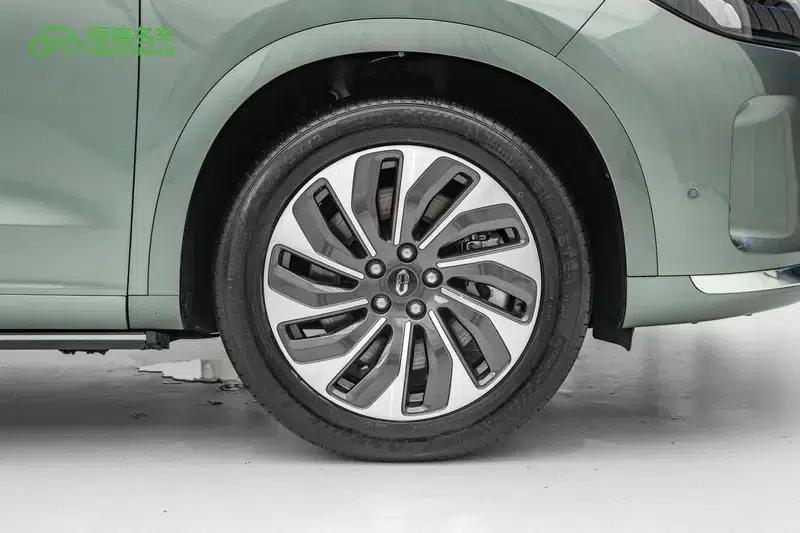 Wenjie M7 2024 Max 5-seater 4WD Intelligent Driving Edition — миниатюра 8