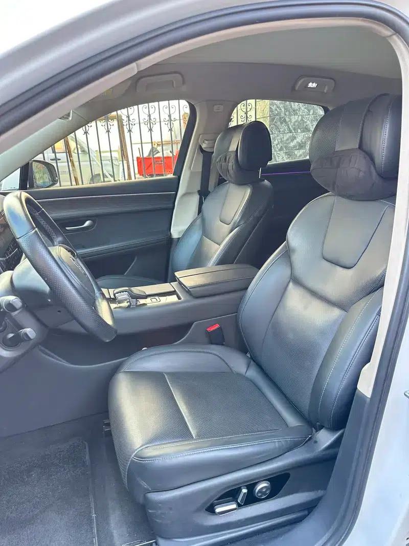 Wenjie M5 2022 Extended Range 4WD Flagship Edition — миниатюра 12