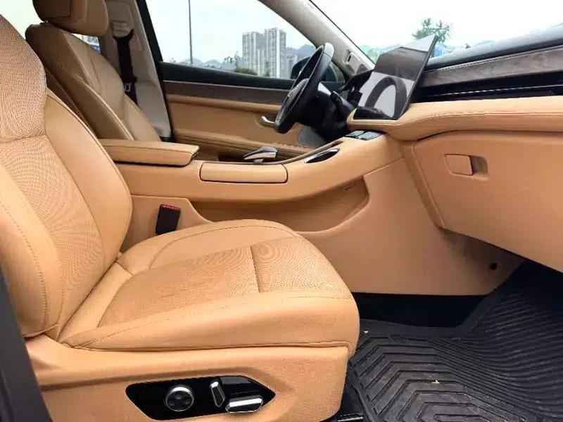 Wenjie M5 2022 Extended Range 4WD Flagship Edition — миниатюра 12