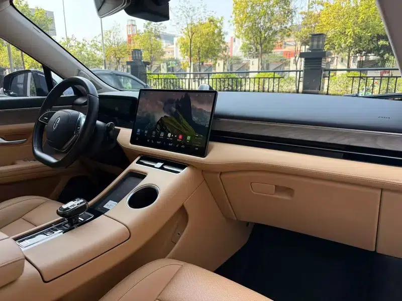 Wenjie M5 2022 Extended Range 4WD Flagship Edition — миниатюра 7
