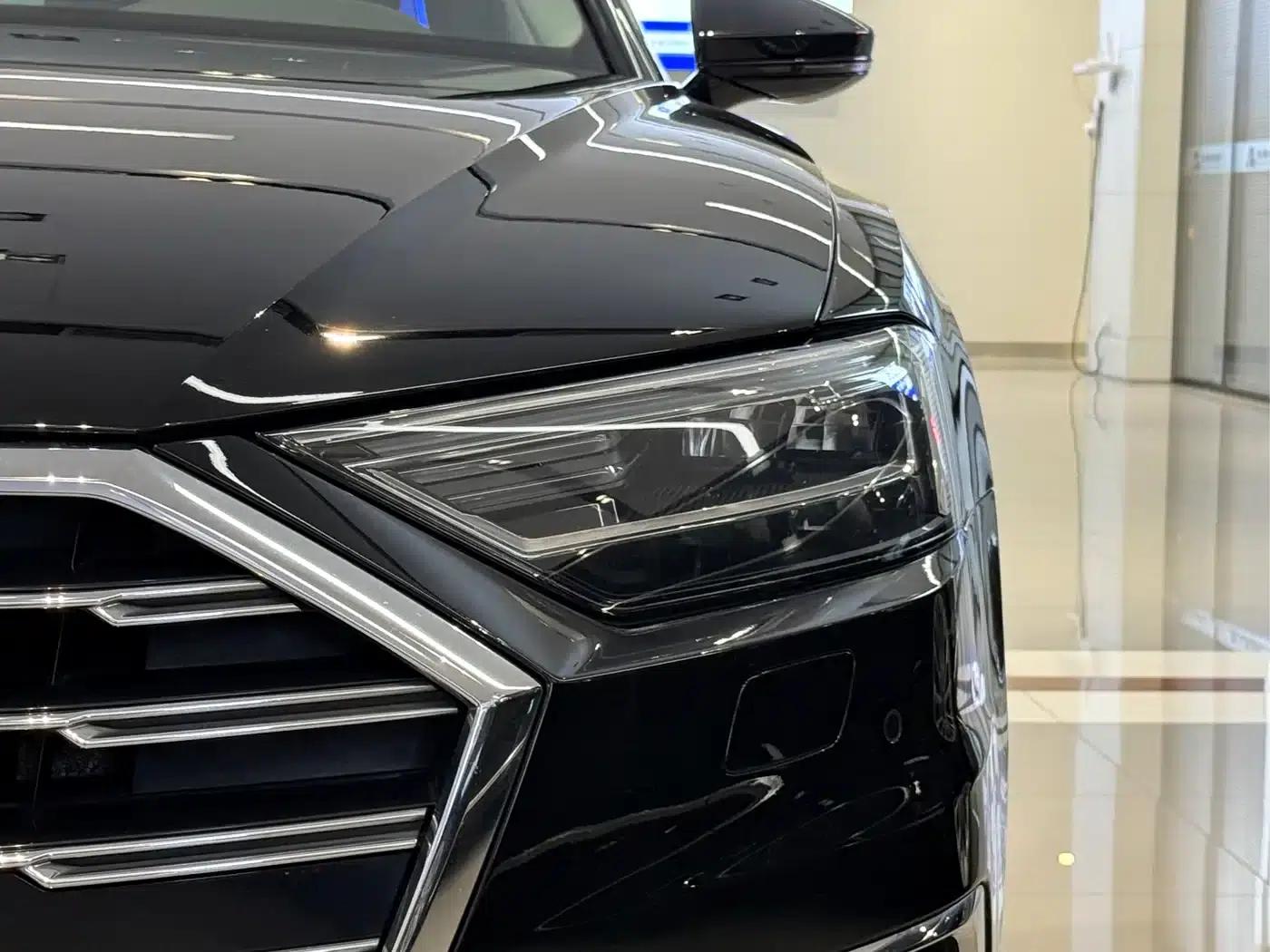 2019 Audi A8 A8L 50 TFSI quattro Comfort — миниатюра 4
