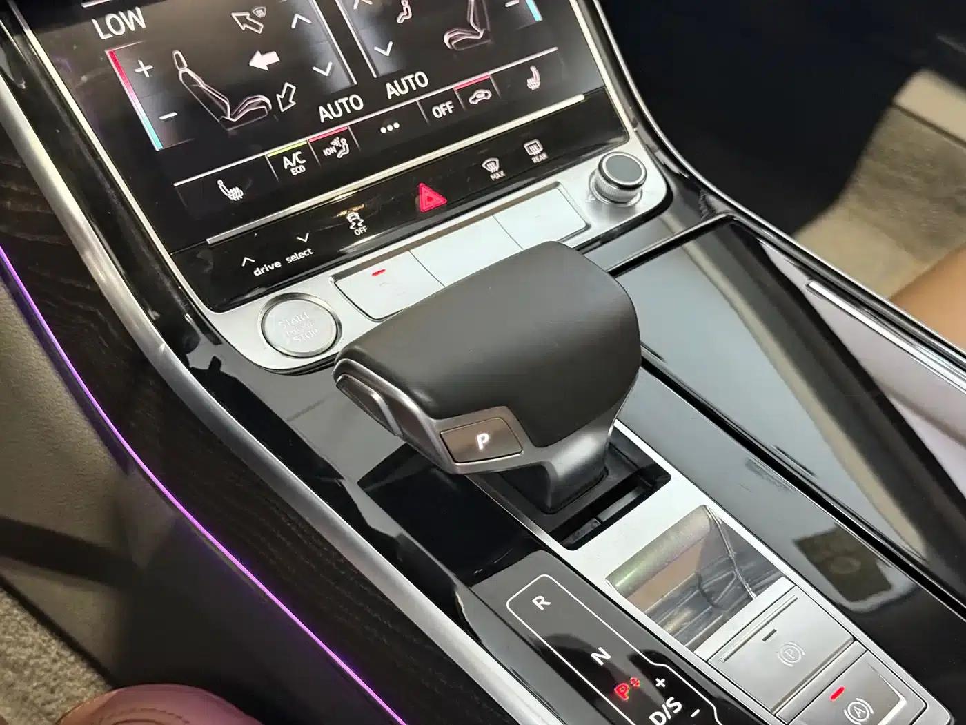 2019 Audi A8 A8L 50 TFSI quattro Comfort — миниатюра 9