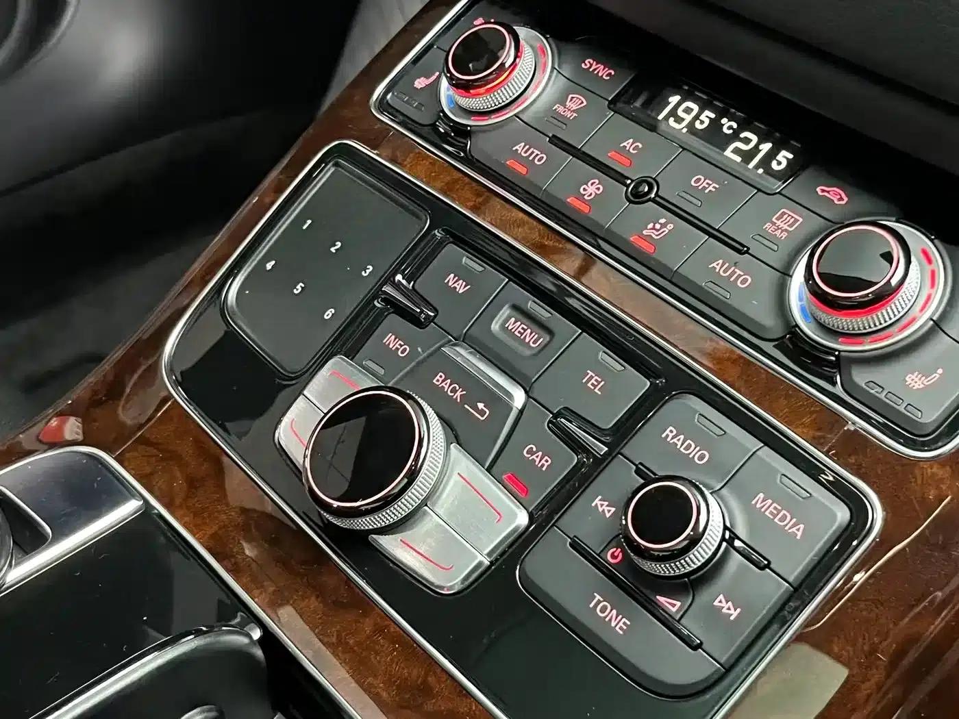 2012 Audi A8 A8L 45 TFSI quattro Luxury — миниатюра 18