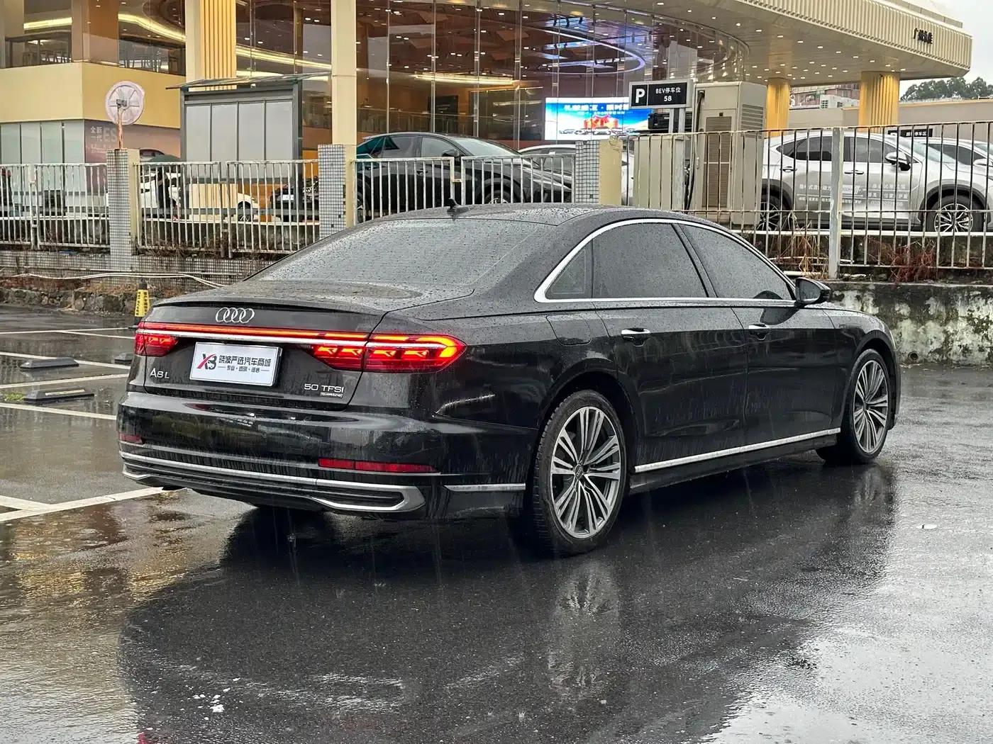 2023 Audi A8 A8L 50 TFSI quattro Premium Edition — миниатюра 14