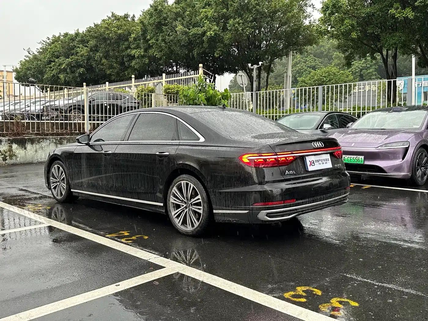 2023 Audi A8 A8L 50 TFSI quattro Premium Edition — миниатюра 16