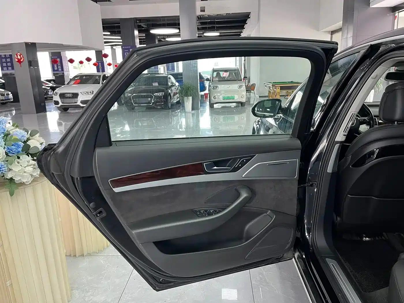 2013 Audi A8 A8L 45 TFSI quattro Comfort — миниатюра 10