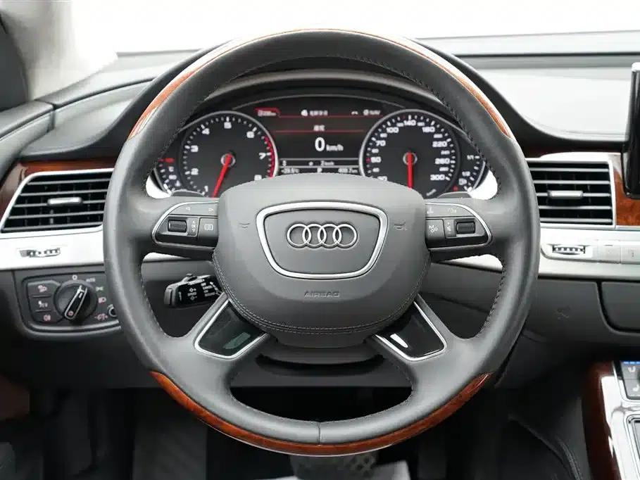 2013 Audi A8 A8L 6.3 FSI W12 quattro Flagship Model — миниатюра 12