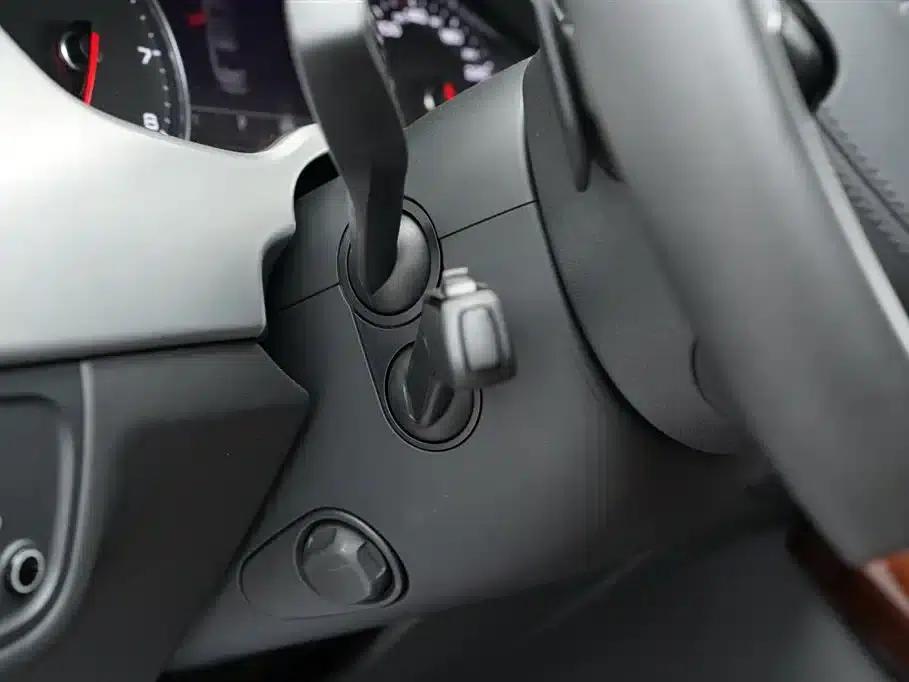 2013 Audi A8 A8L 6.3 FSI W12 quattro Flagship Model — миниатюра 14