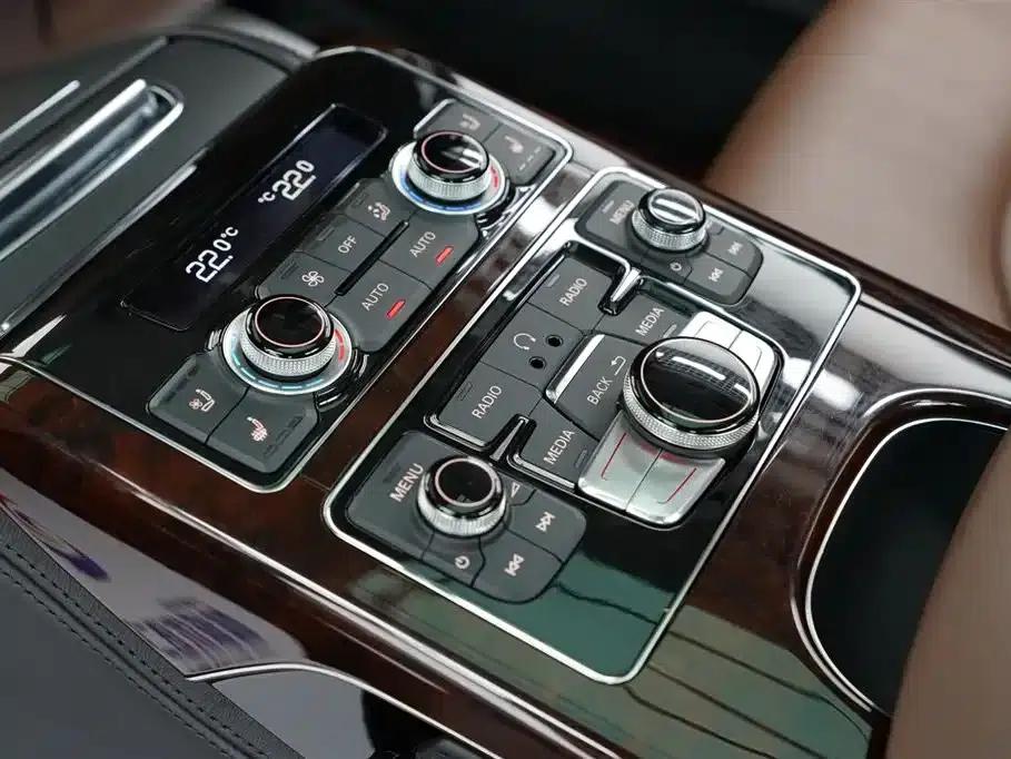 2013 Audi A8 A8L 6.3 FSI W12 quattro Flagship Model — миниатюра 19