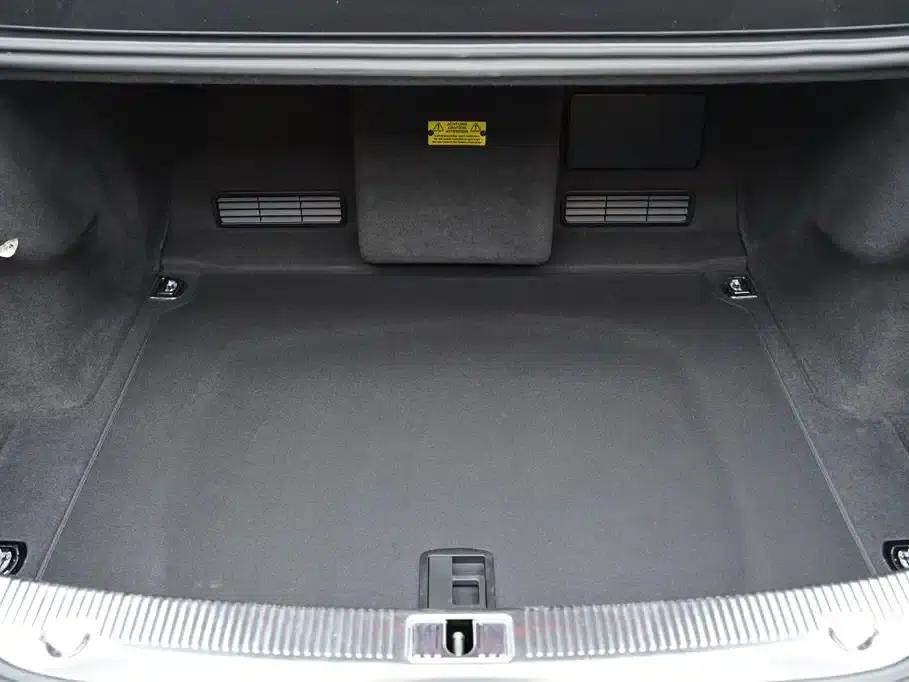 2013 Audi A8 A8L 6.3 FSI W12 quattro Flagship Model — миниатюра 30