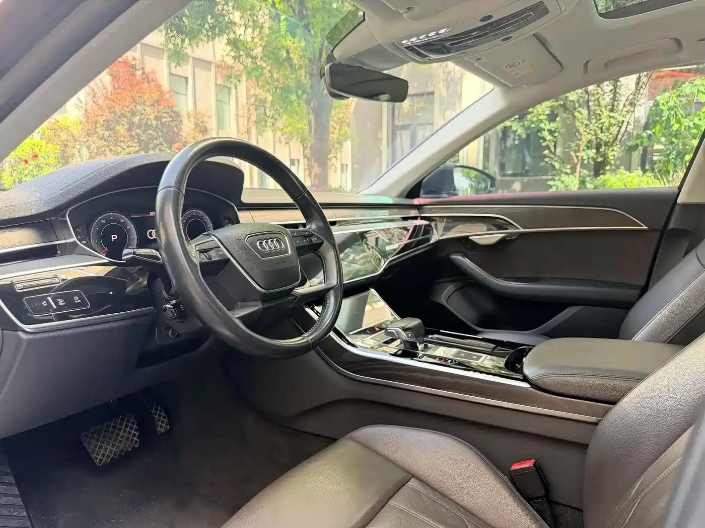Audi A8 2018 A8L 55 TFSI quattro Elite Edition — миниатюра 5