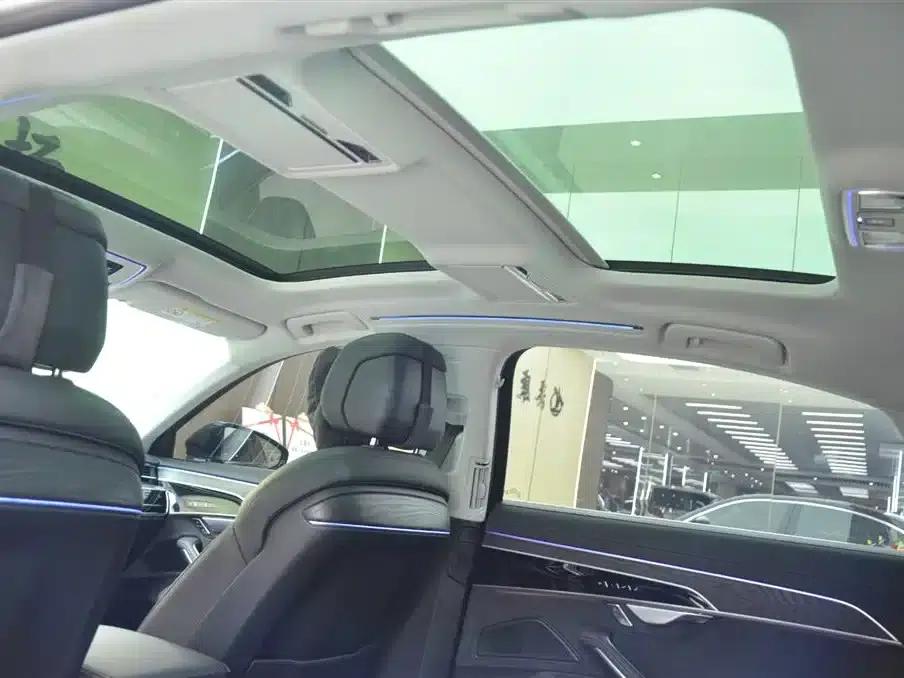2025 Audi A8 A8L 50 TFSI quattro Premium Edition — миниатюра 14