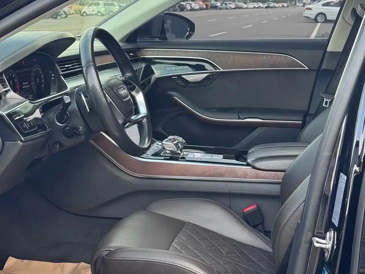 2021 Audi A8 A8L 55 TFSI quattro Luxury — миниатюра 4
