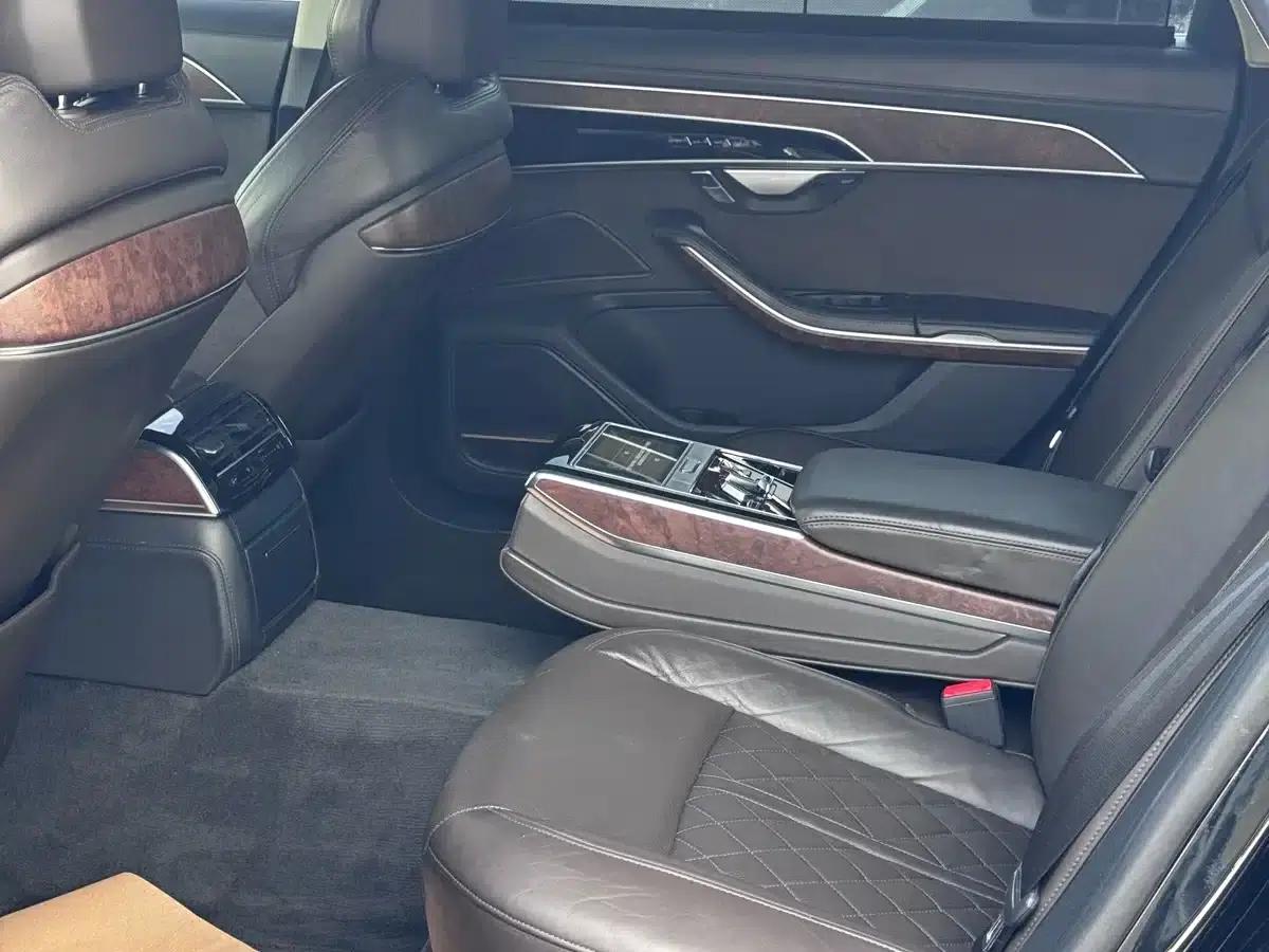 2021 Audi A8 A8L 55 TFSI quattro Luxury — миниатюра 5