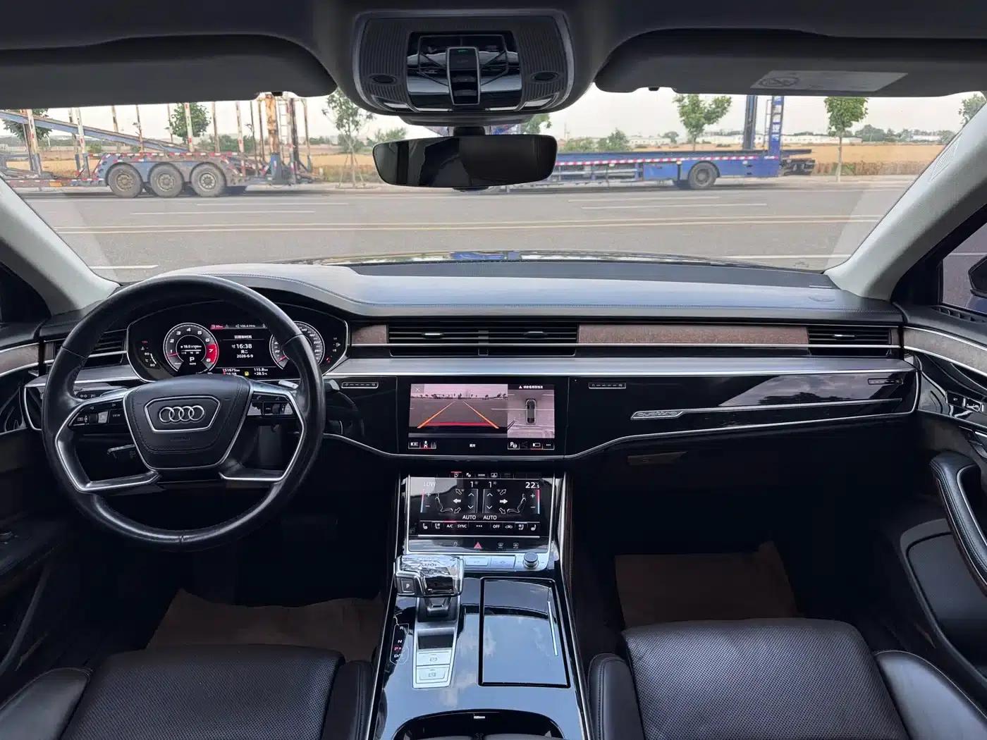 2021 Audi A8 A8L 55 TFSI quattro Luxury — миниатюра 6