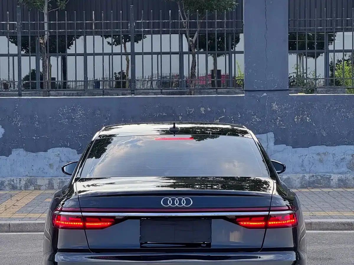 2021 Audi A8 A8L 55 TFSI quattro Luxury — миниатюра 7
