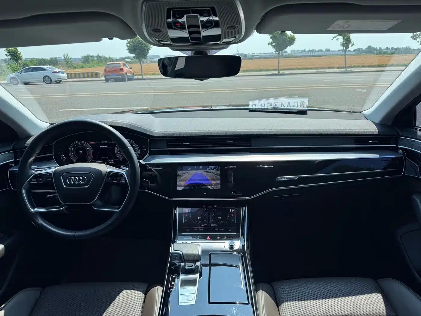 2021 Audi A8 A8L 50 TFSI quattro Comfort — миниатюра 6