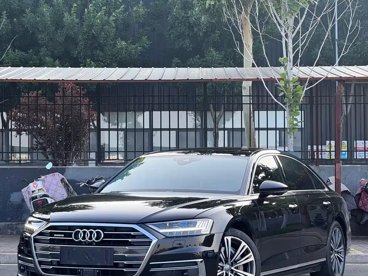 2019 Audi A8 A8L 55 TFSI quattro Premium — миниатюра 2