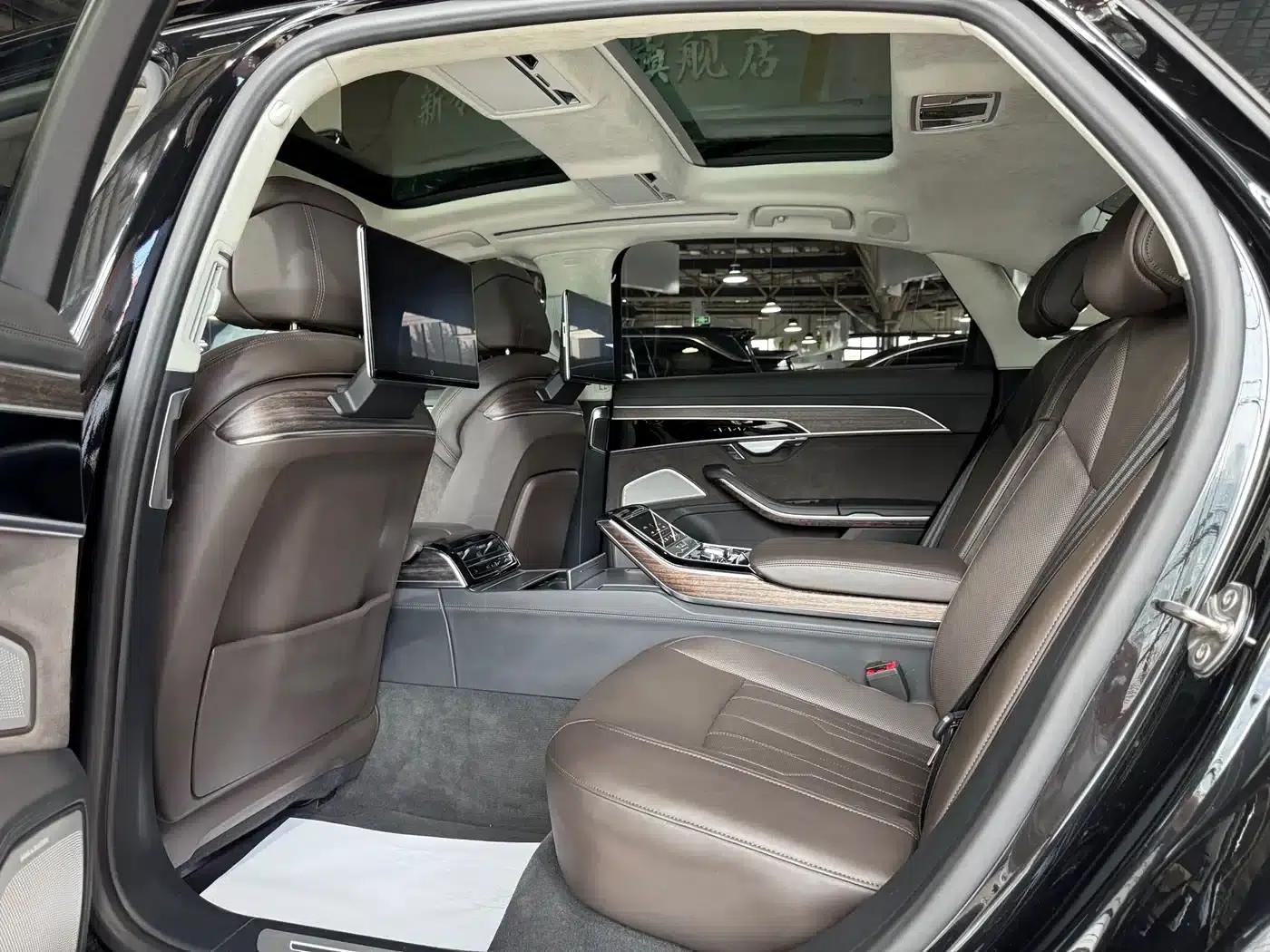 2021 Audi A8 A8L 55 TFSI quattro Premium — миниатюра 27