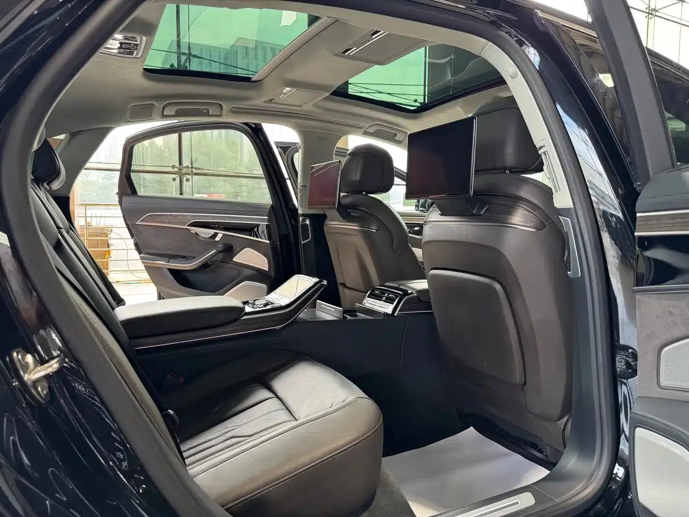 2021 Audi A8 A8L 55 TFSI quattro Premium — миниатюра 34