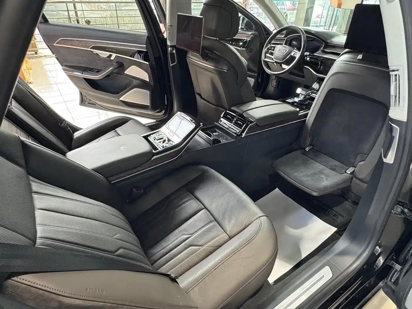 2021 Audi A8 A8L 55 TFSI quattro Premium — миниатюра 36