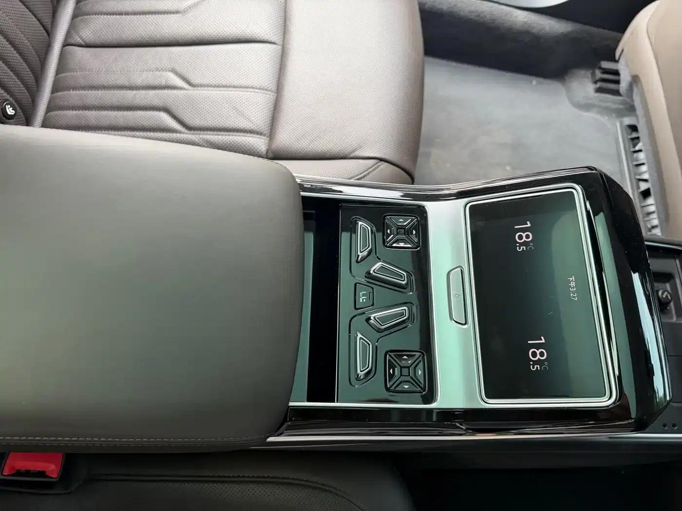 2019 Audi A8 A8L 55 TFSI quattro Premium — миниатюра 12