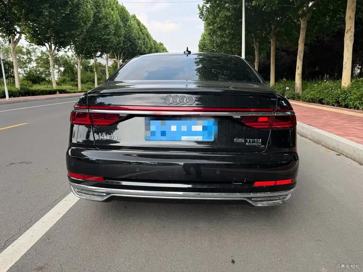 2019 Audi A8 A8L 55 TFSI quattro Premium — миниатюра 4