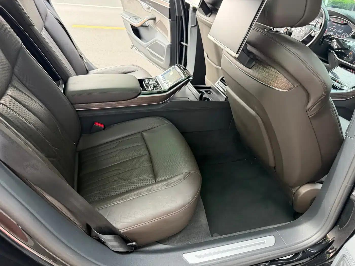 2019 Audi A8 A8L 55 TFSI quattro Premium — миниатюра 10