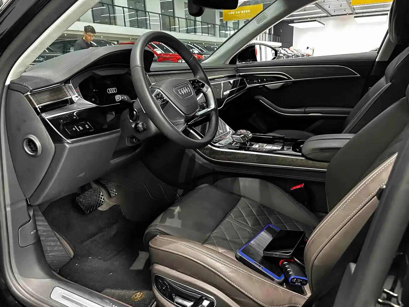 2025 Audi A8 A8L 55 TFSI quattro Flagship — миниатюра 11