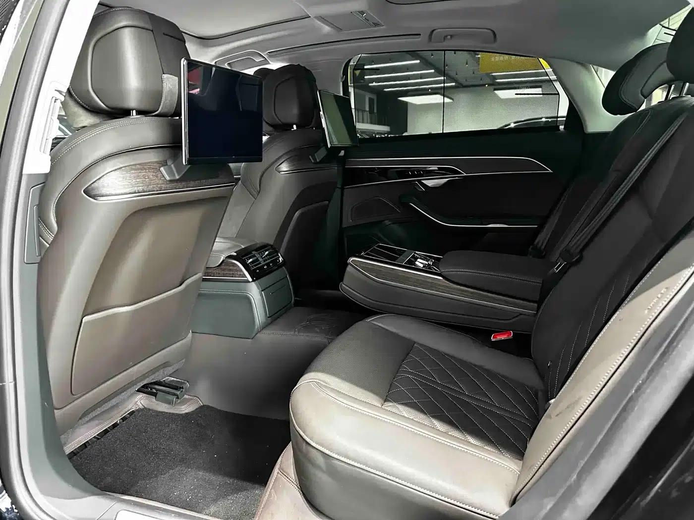 2025 Audi A8 A8L 55 TFSI quattro Flagship — миниатюра 12