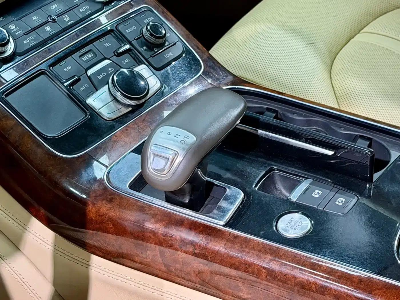 2011 Audi A8 A8L 3.0 TFSI quattro Luxury (213kW) — миниатюра 9