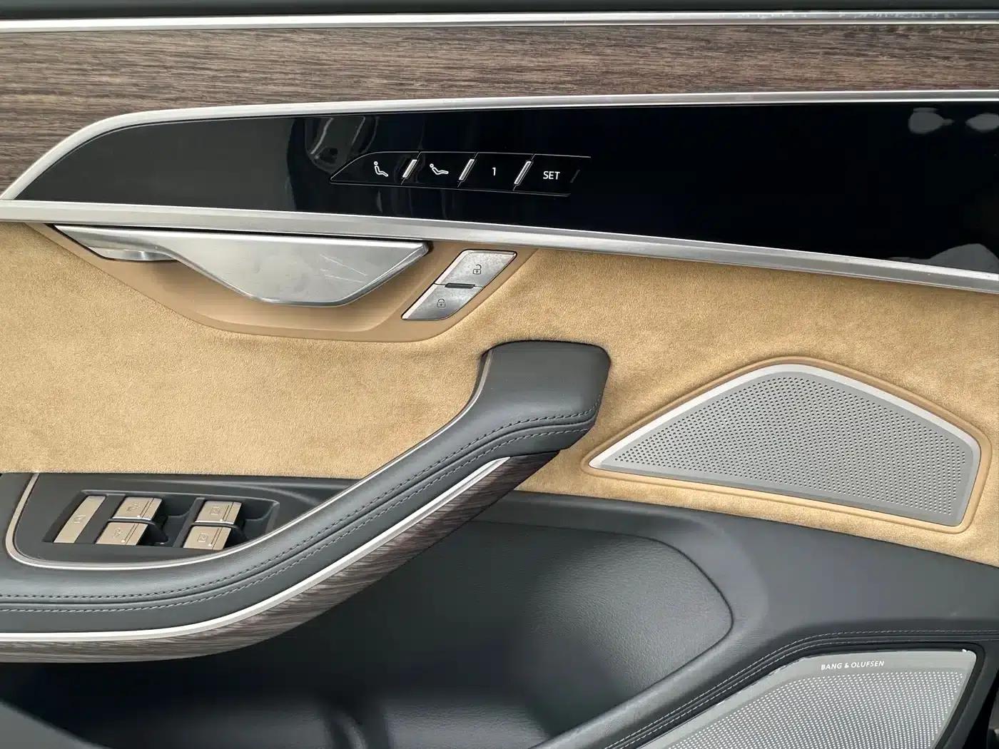 2021 Audi A8 A8L 55 TFSI quattro Premium — миниатюра 22