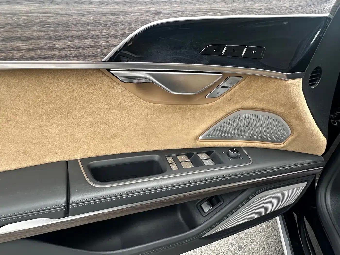 2021 Audi A8 A8L 55 TFSI quattro Premium — миниатюра 23
