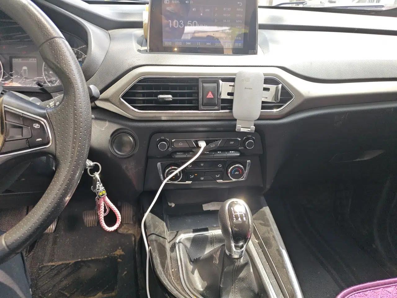 Dongfeng Fengon S560 2018 1.8L Manual Comfort 7-Seater — миниатюра 13