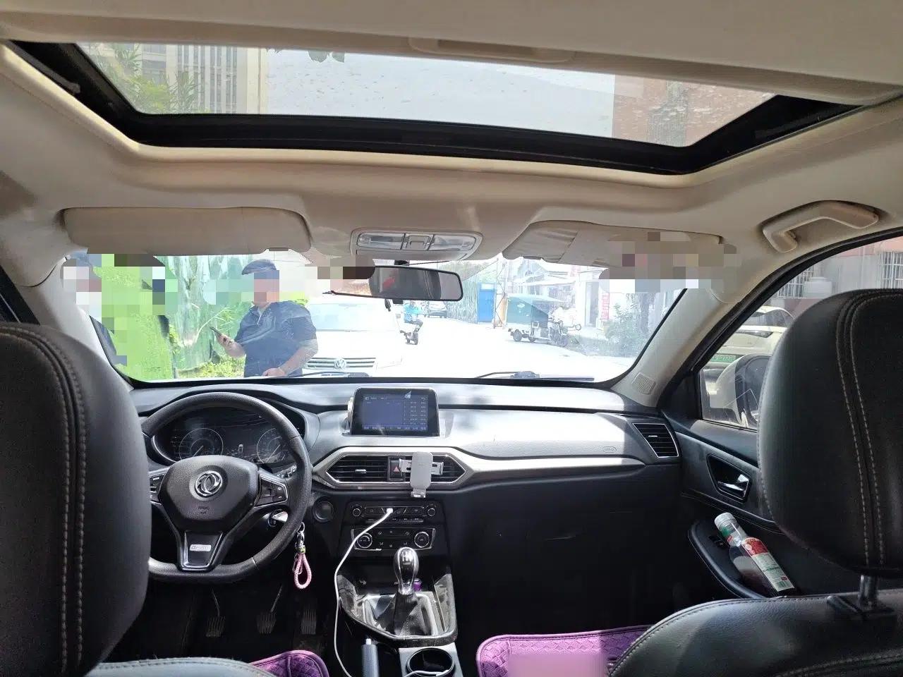 Dongfeng Fengon S560 2018 1.8L Manual Comfort 7-Seater — миниатюра 18