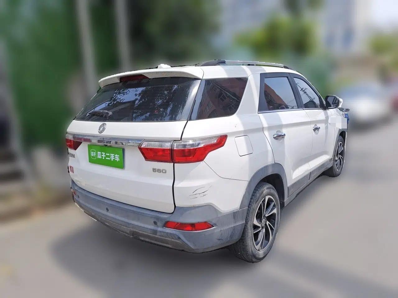 Dongfeng Fengon S560 2018 1.8L Manual Comfort 7-Seater — миниатюра 6
