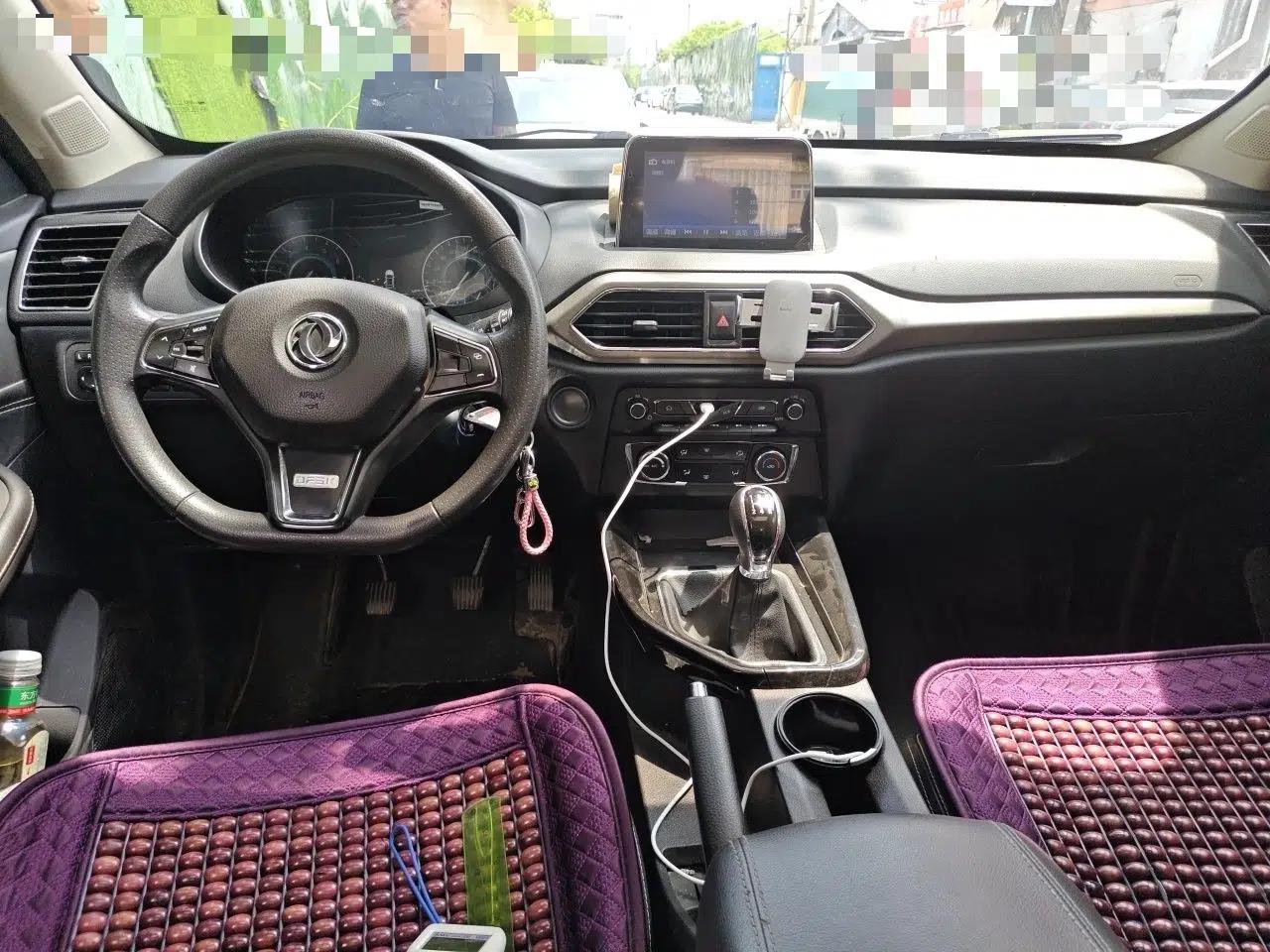 Dongfeng Fengon S560 2018 1.8L Manual Comfort 7-Seater — миниатюра 9