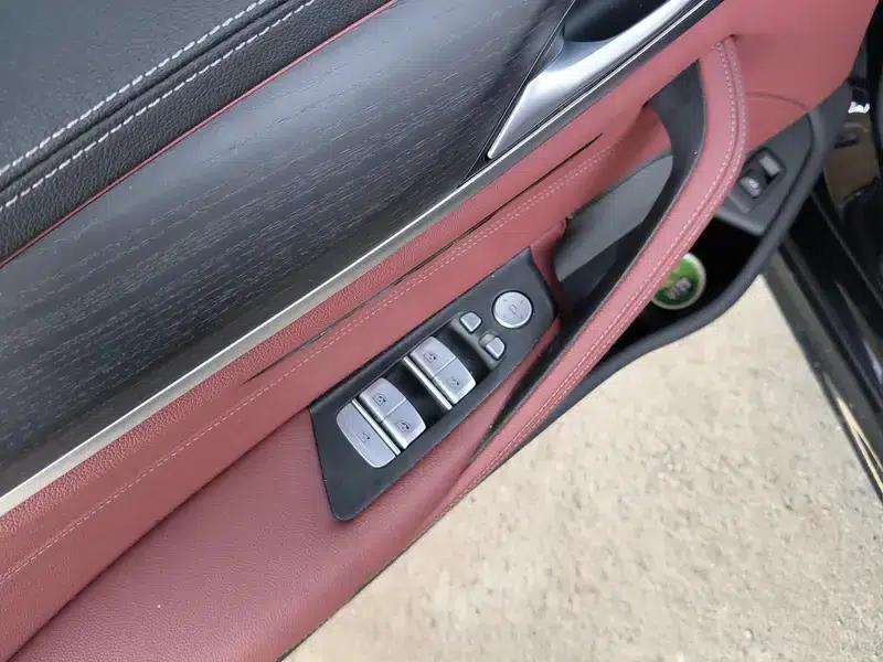2022 BMW 5 Series Facelift 530Li Luxury M Sport Package — миниатюра 15