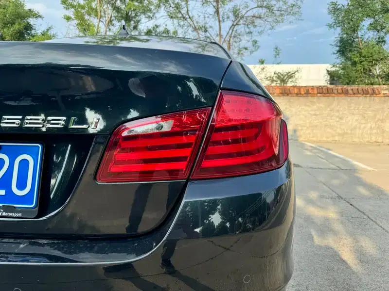 BMW 5 Series 2012 523Li Leading Edition — миниатюра 12