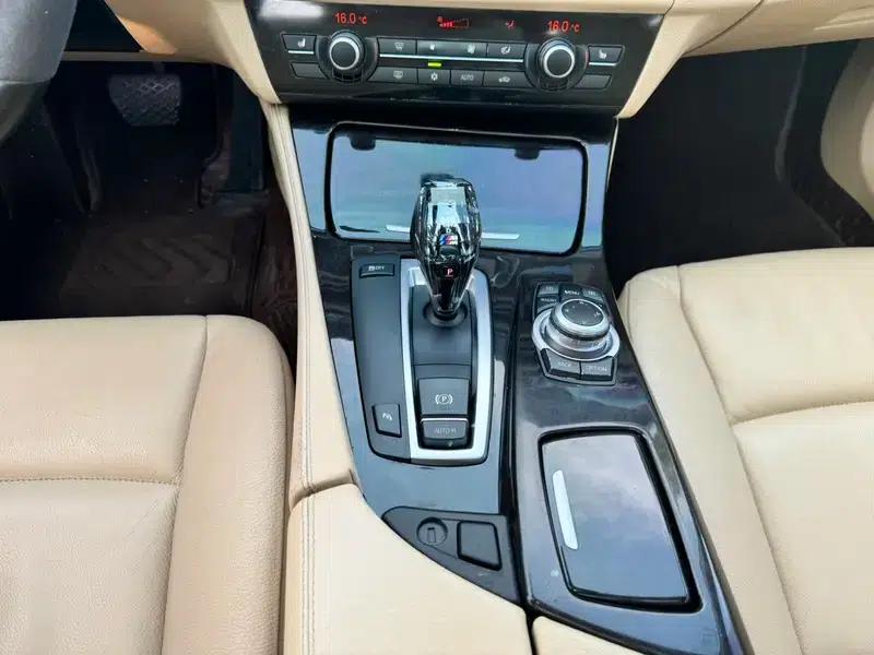 BMW 5 Series 2012 523Li Leading Edition — миниатюра 16