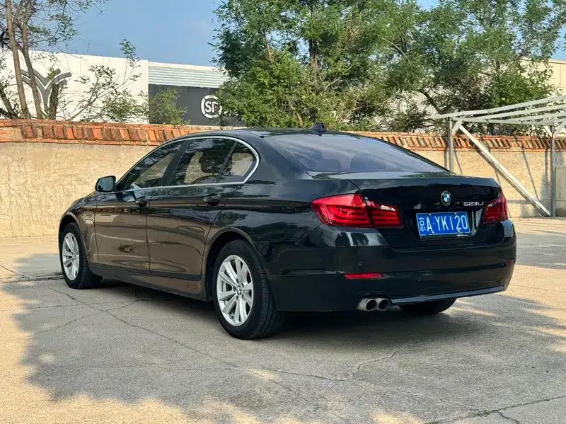 BMW 5 Series 2012 523Li Leading Edition — миниатюра 4
